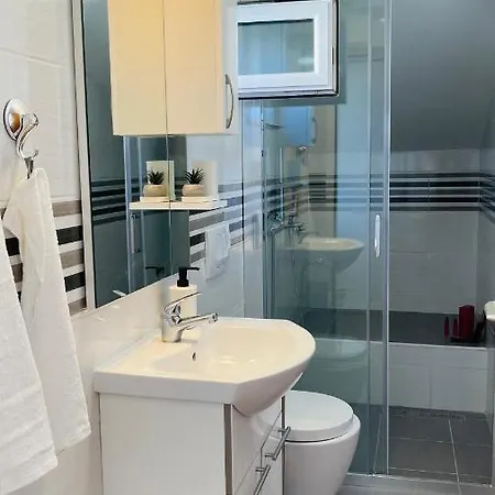 Διαμέρισμα Luka *